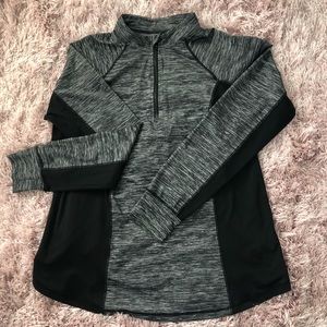 SOLD Torrid Active stretch pull over top
